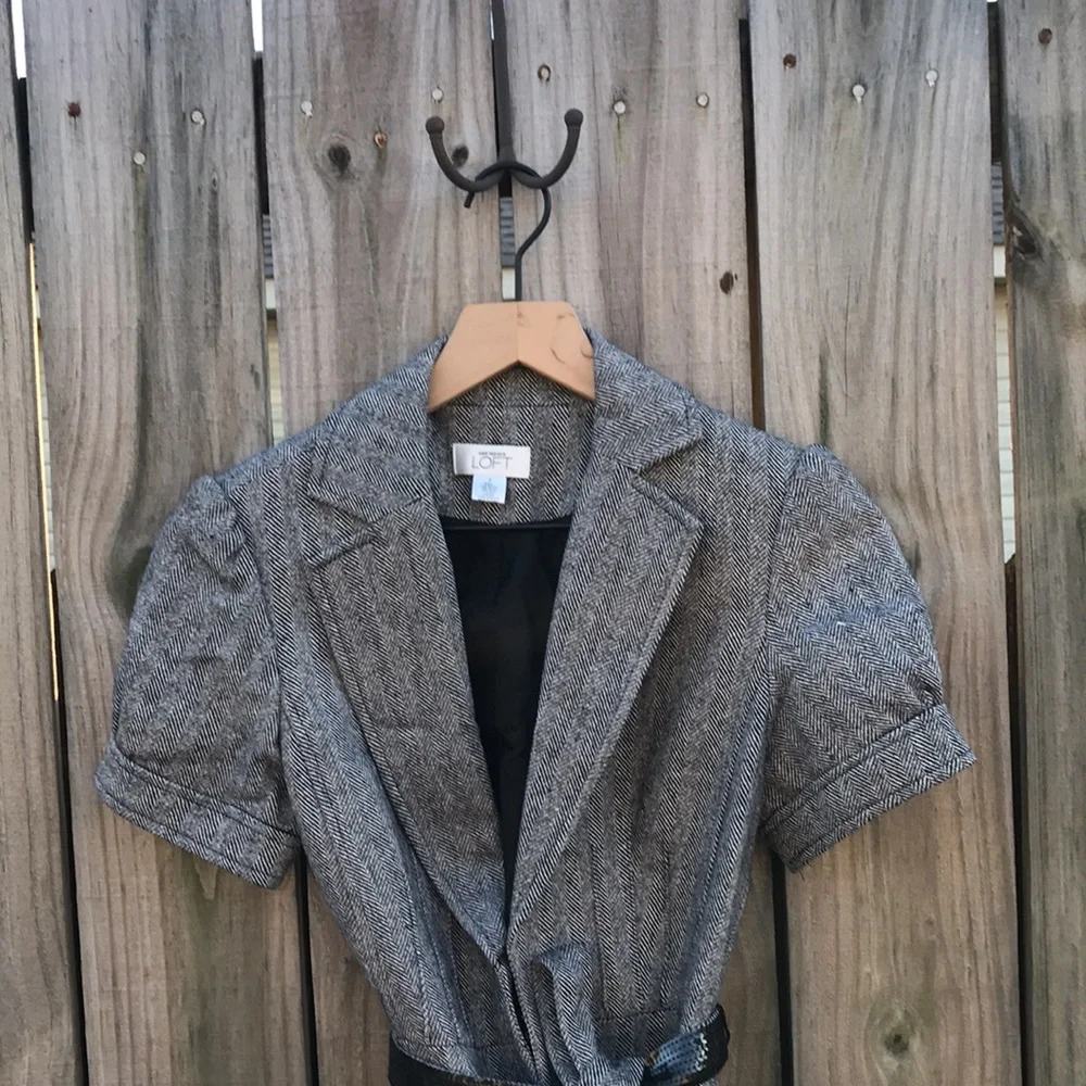 Forever 21 Short Sleeved Belted Tweed Like Jacket - Size 2 - Picture 3 of 6